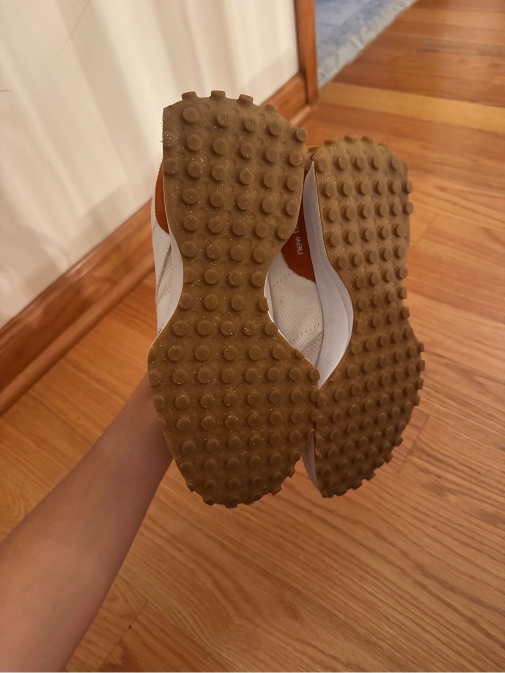 New Balance Cream and Tan Women's Lace-Up Sneakers - Picture 4 of 5